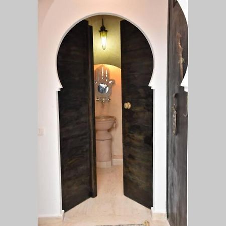 Villa Hannibal Douar ech Chott Exteriör bild